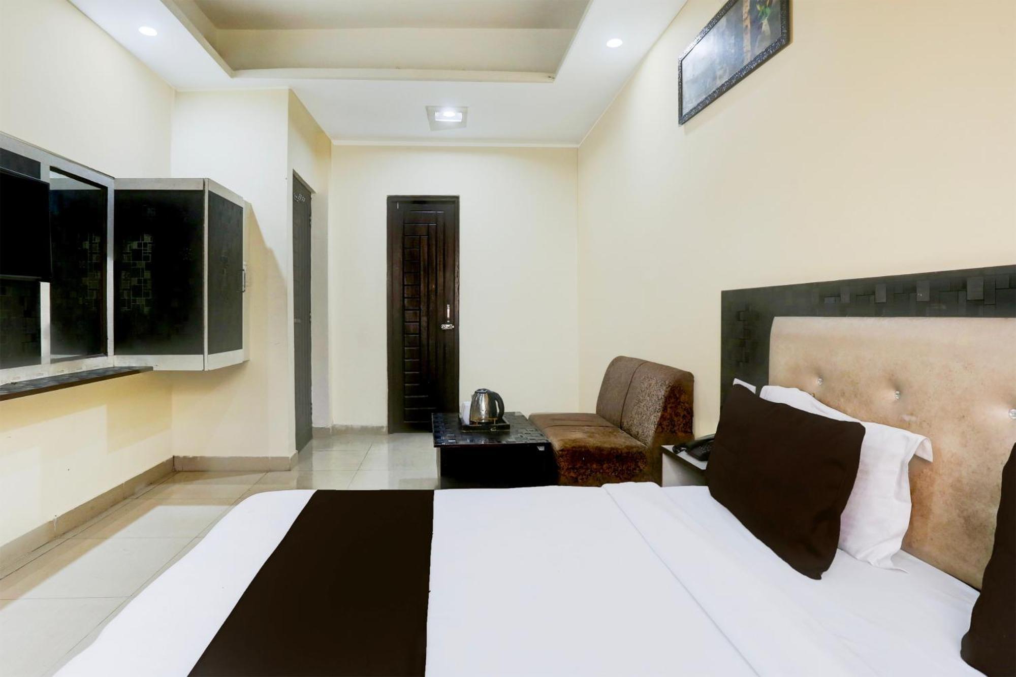 Super Hotel O Indira Enclave Haridwar Raiwala Eksteriør billede